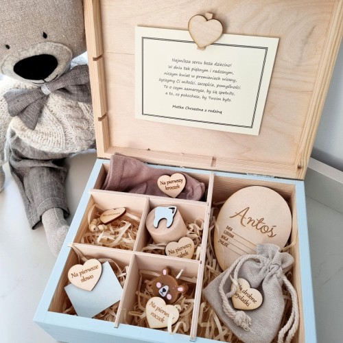 Prezent na Chrzest Duże pudełko wspomnień dla chłopca